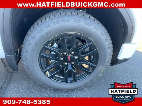 New 2026 GMC Sierra 1500 Elevation image 8