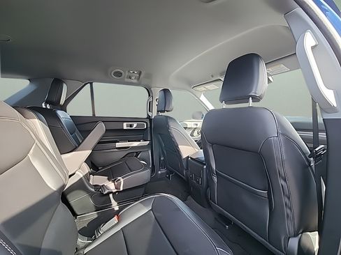 Certified 2023 Ford Explorer XLT w/ Equipment Group 202A AWD/4WD image 14