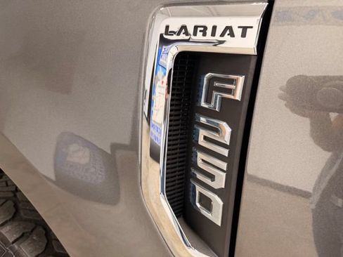 Used 2017 Ford F250 Lariat w/ Chrome Package AWD/4WD image 17