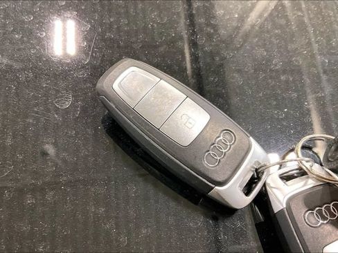 Used 2023 Audi Q4 e-tron Premium w/ Convenience Package AWD/4WD image 11