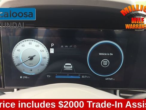 Used 2024 Hyundai Elantra SEL FWD image 15