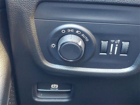 New 2025 Jeep Grand Cherokee L Altitude image 21