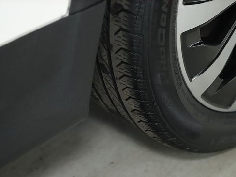 Used 2022 Mercedes-Benz GLB 250 4MATIC image 38