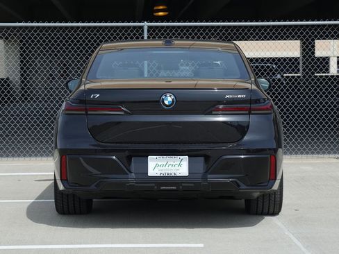 New 2026 BMW i7 xDrive60 w/ Executive Package image 6