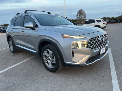 Used 2022 Hyundai Santa Fe SEL image 3