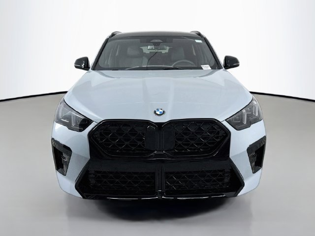 Used 2026 BMW X2 xDrive28i w/ Technology Package AWD/4WD image 2
