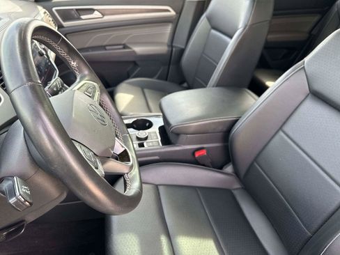 Used 2022 Volkswagen Atlas SE w/ Panoramic Sunroof Package image 15