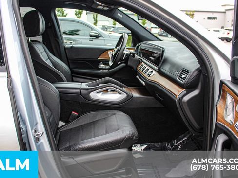 Used 2024 Mercedes-Benz GLS 450 4MATIC image 22