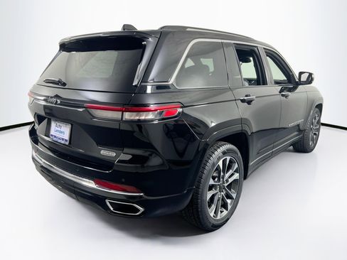 Used 2023 Jeep Grand Cherokee Overland image 5