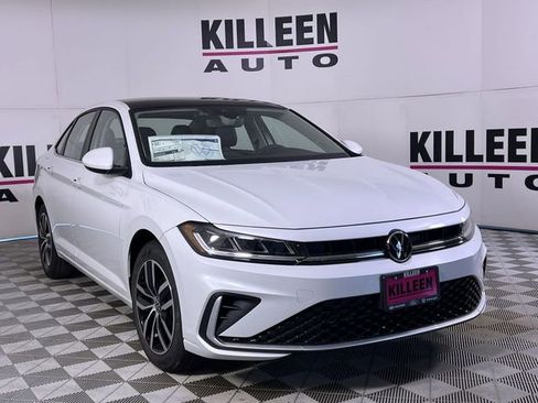 New 2026 Volkswagen Jetta SE image 9