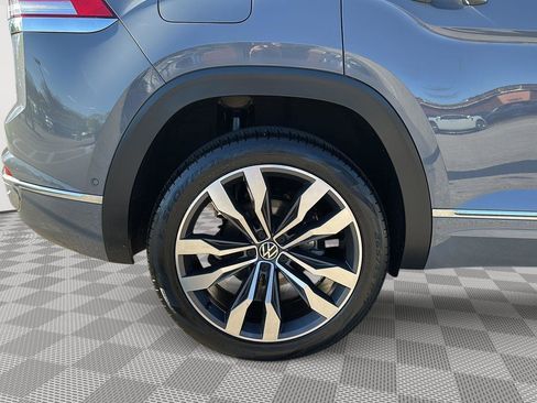 Used 2022 Volkswagen Atlas Cross Sport SEL Premium R-Line AWD/4WD image 11