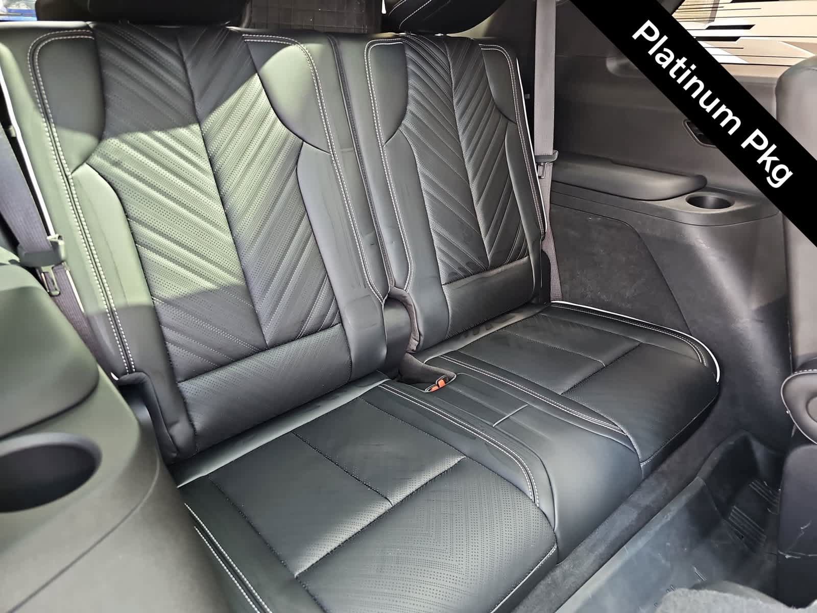Used 2026 Cadillac Vistiq Platinum w/ LPO, Floor Liner Package AWD/4WD image 28
