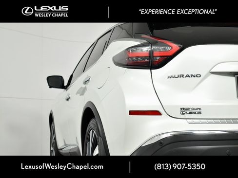 Used 2022 Nissan Murano SL w/ SL Moonroof Package image 9