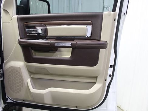 Used 2014 RAM 1500 Laramie w/ Convenience Group AWD/4WD image 23