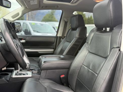 Used 2017 Toyota Tundra Limited w/ Limited Premium Package image 91