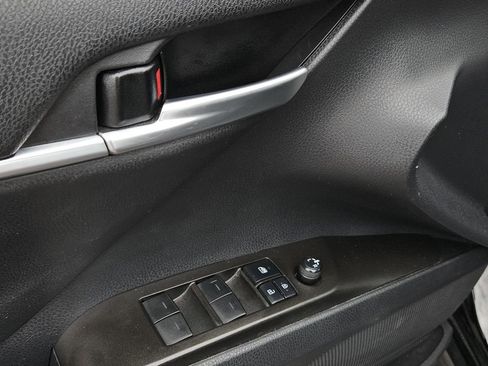 Used 2021 Toyota Camry SE w/ Cold Weather Package image 26