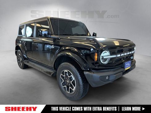 Certified 2025 Ford Bronco Outer Banks image 1