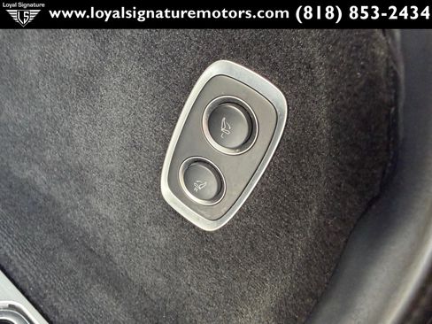 Used 2021 Aston Martin DBX image 10