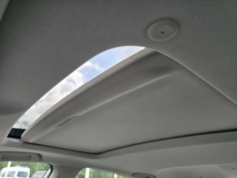 Used 2018 Honda Accord Touring image 24