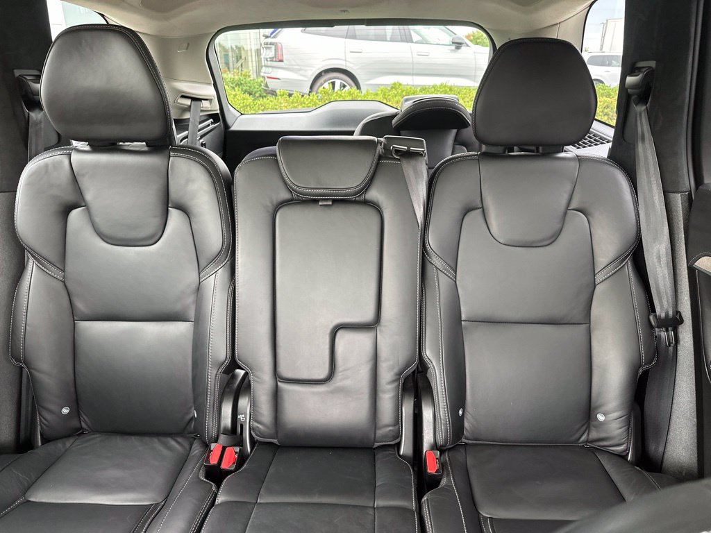 Used 2022 Volvo XC90 T6 Inscription w/ Lounge Package AWD/4WD image 38