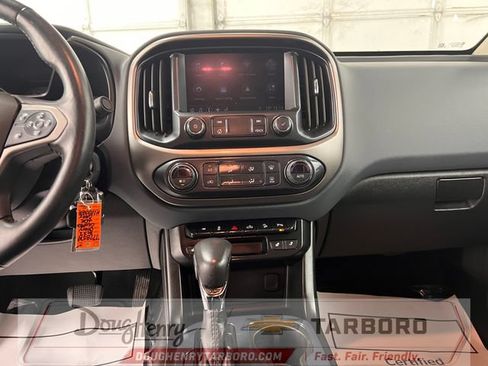 Used 2022 Chevrolet Colorado Z71 AWD/4WD image 41