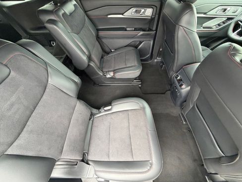 Used 2025 Ford Explorer ST w/ Sun And Sound Package AWD/4WD image 12