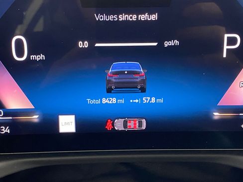 Used 2025 BMW 330i xDrive Sedan w/ Premium Package image 29