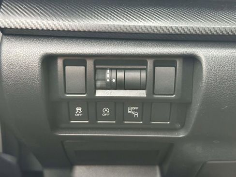 Certified 2023 Subaru Crosstrek 2.0i Premium image 32