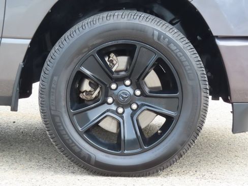 Used 2021 RAM 1500 Big Horn AWD/4WD image 12