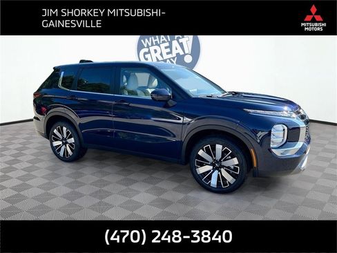 New 2025 Mitsubishi Outlander SE image 1