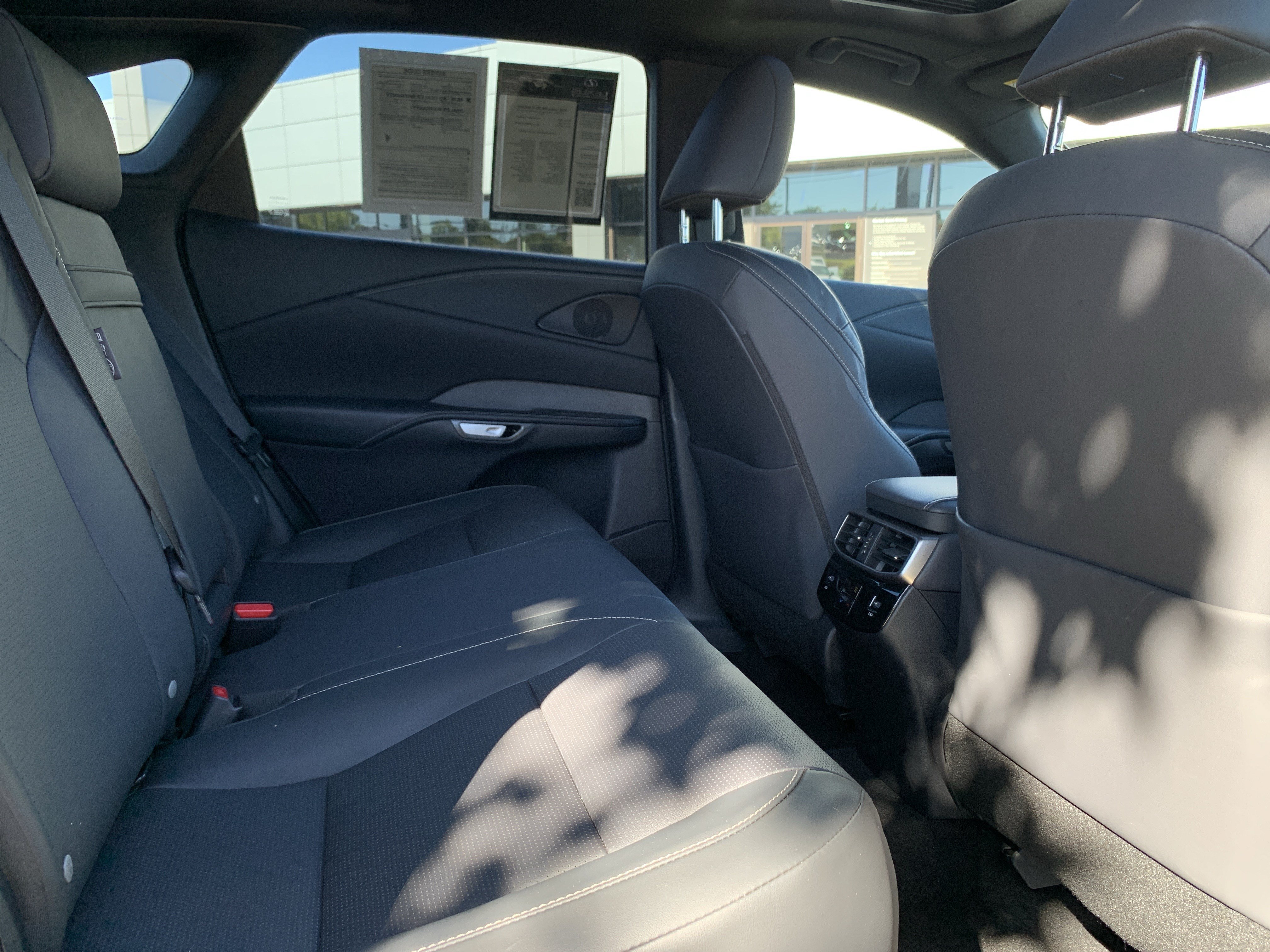 Used 2026 Lexus RX 350 Premium Plus w/ Accessory Package (Z1) FWD image 33