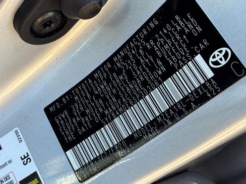 Used 2025 Toyota Corolla LE FWD image 24