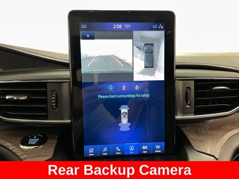 Used 2020 Ford Explorer Platinum w/ Premium Technology Package AWD/4WD image 4