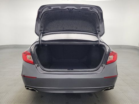 Used 2018 Honda Accord Sport image 29