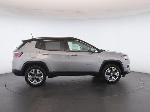 Certified 2019 Jeep Compass Limited w/ Safety & Security Group image 29