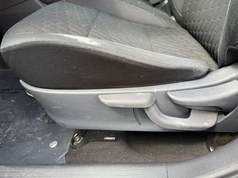Used 2023 Nissan Kicks SV FWD image 18