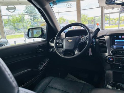 Used 2018 Chevrolet Tahoe 4WD image 40