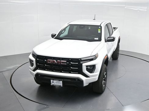 Used 2024 GMC Canyon Elevation w/ Convenience Package image 43