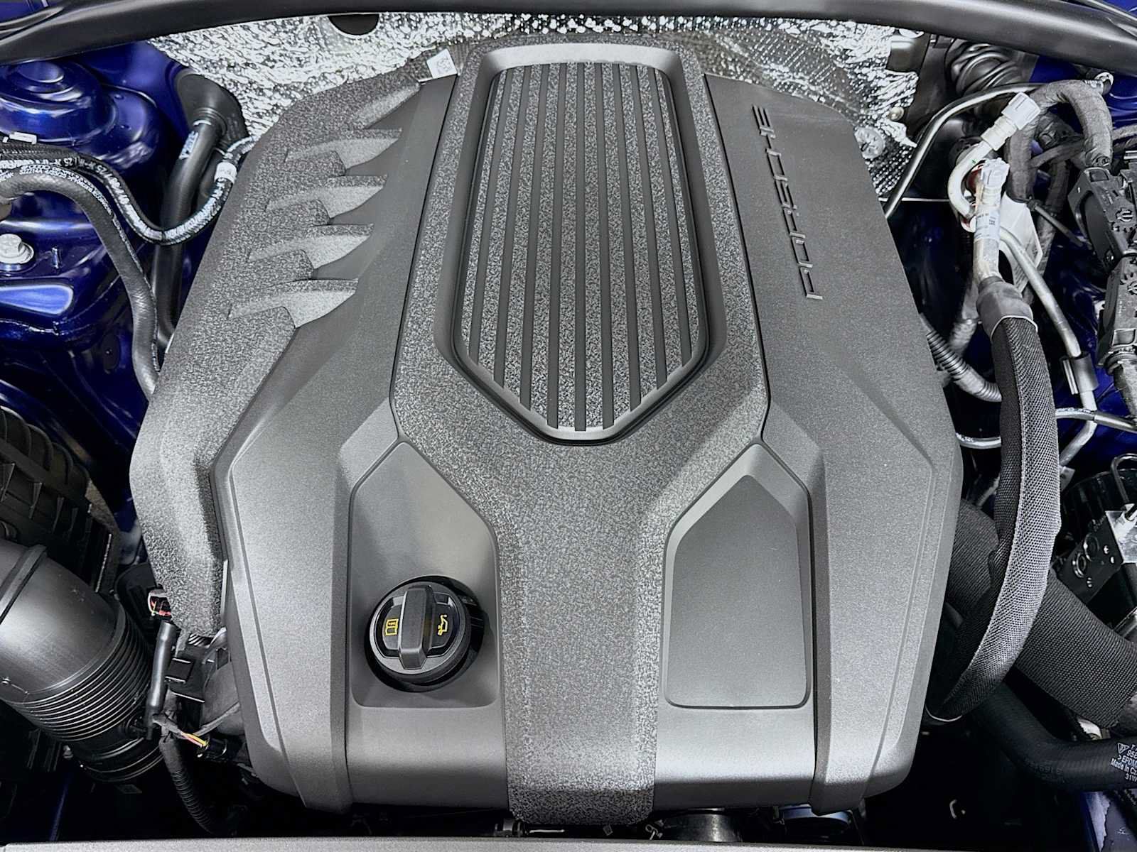 Used 2026 Porsche Macan AWD/4WD image 32