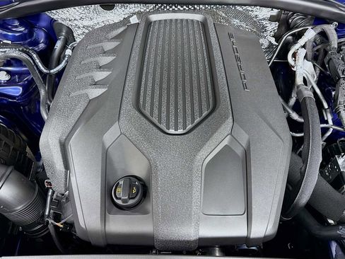 New 2026 Porsche Macan image 32