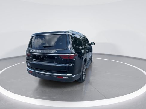 Used 2022 Jeep Wagoneer Series III AWD/4WD image 18