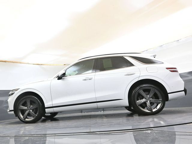 Used 2024 Genesis GV70 3.5T Sport w/ Sport Advanced Package AWD/4WD image 39
