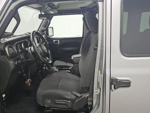 Used 2018 Jeep Wrangler Unlimited Sport S AWD/4WD image 8