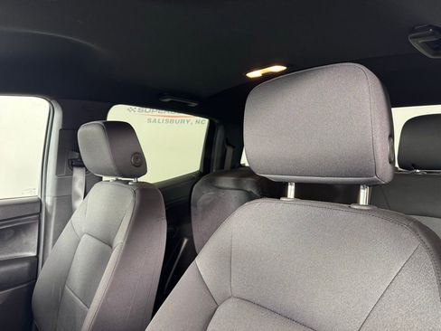 Used 2024 Chevrolet Colorado W/T image 3