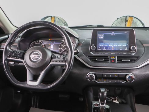 Used 2021 Nissan Altima 2.5 SR FWD image 17