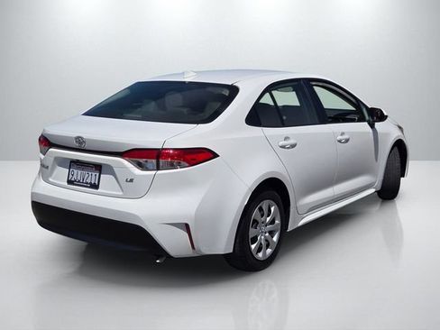 Used 2024 Toyota Corolla LE FWD image 4