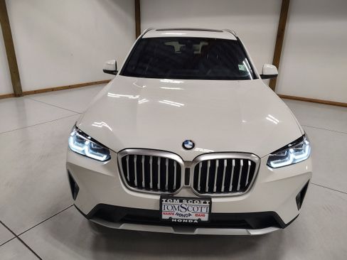 Used 2023 BMW X3 xDrive30i image 3