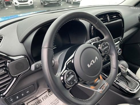 Used 2023 Kia Soul GT-Line image 10