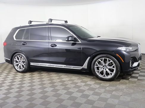 Used 2020 BMW X7 xDrive40i w/ Cold Weather Package image 22