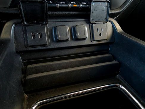 Used 2018 GMC Sierra 1500 Denali AWD/4WD image 49